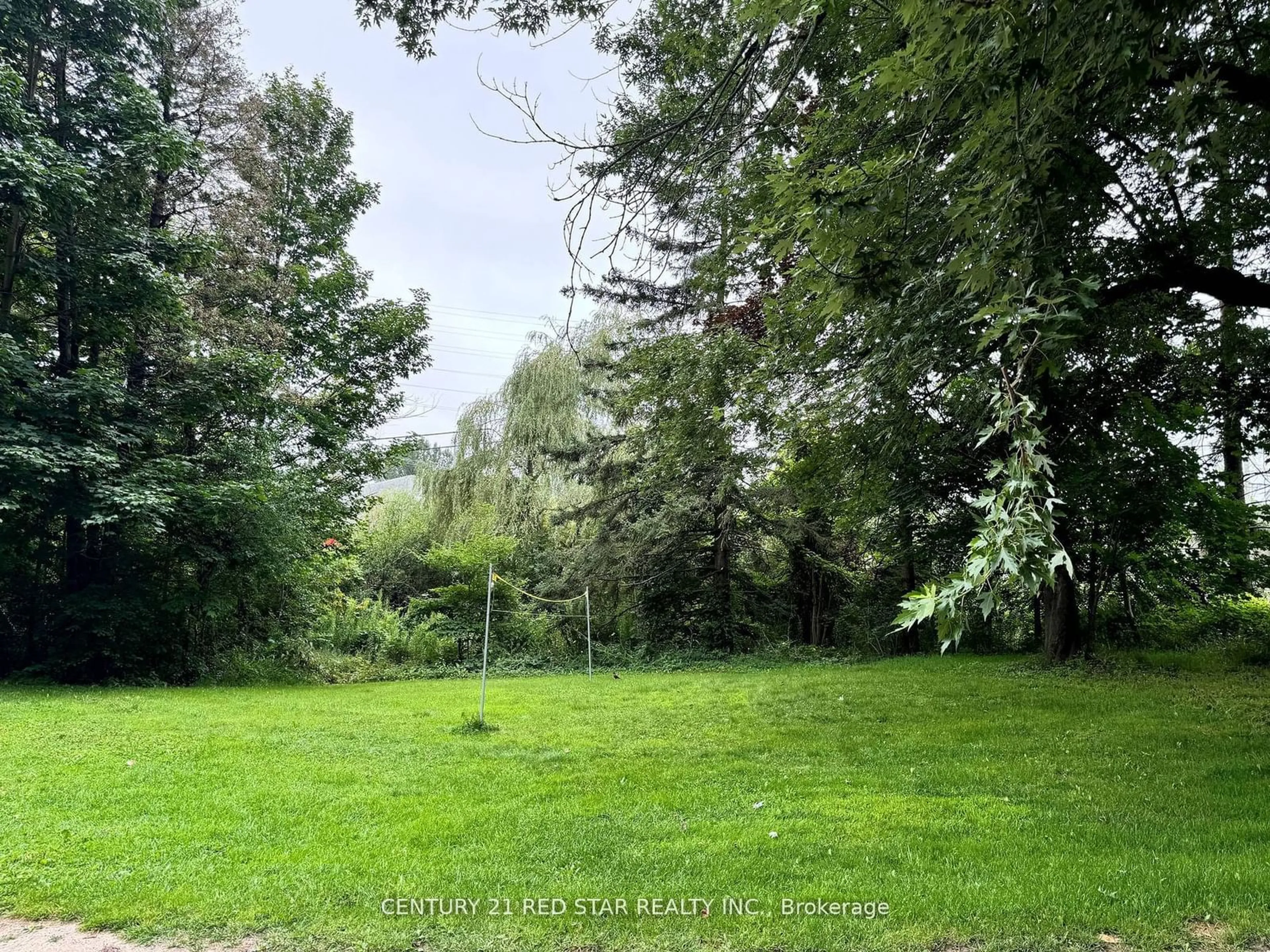 A pic from outside/outdoor area/front of a property/back of a property/a pic from drone, forest/trees view for 555 Broadway Ave, Orangeville Ontario L9W 6A2