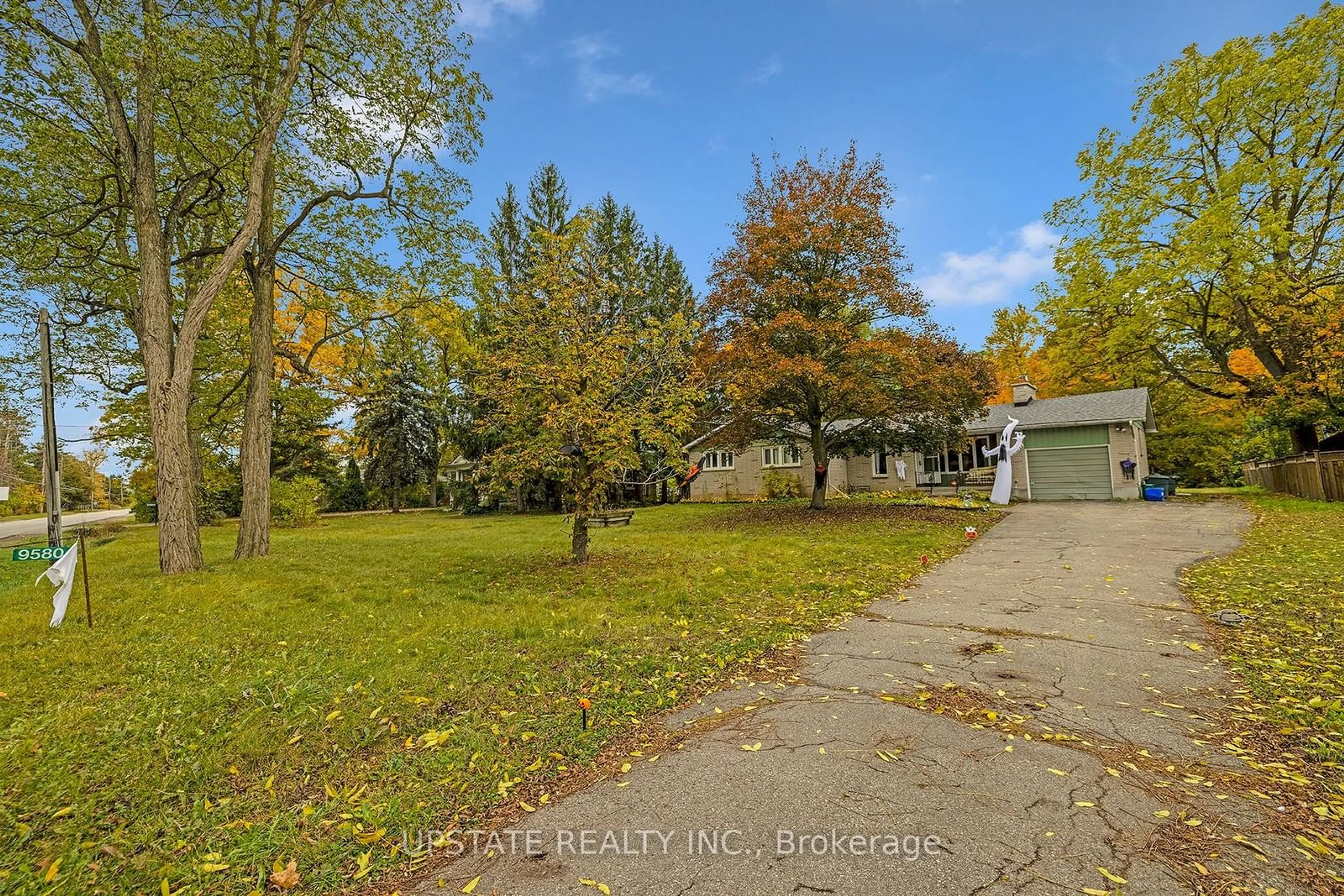 A pic from outside/outdoor area/front of a property/back of a property/a pic from drone, street for 9580 Winston Churchill Blvd, Halton Hills Ontario L0P 1K0