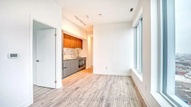 Additional property image - 1100 Sheppard Ave Unit LPH29