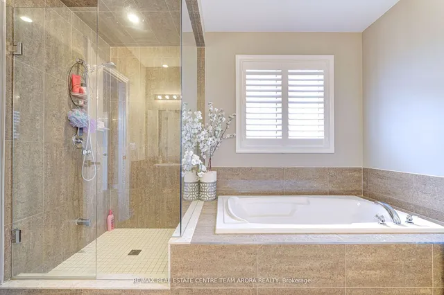 Additional property image - 20 Ladbrook Cres