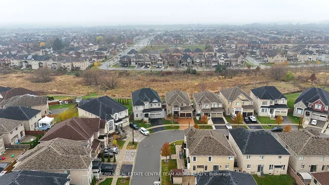 Additional property image - 20 Ladbrook Cres
