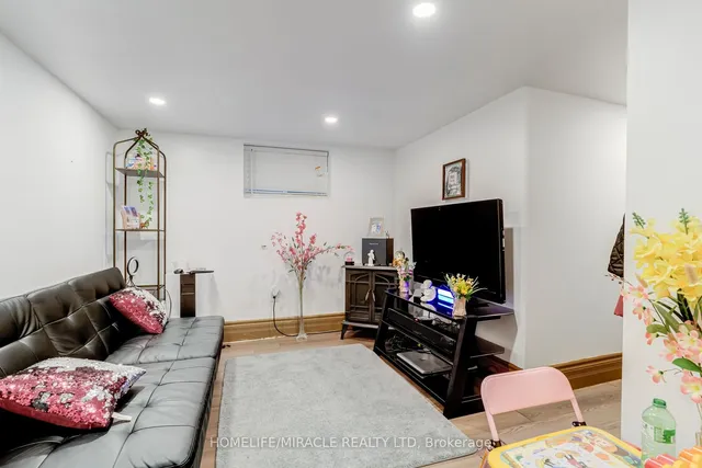 Additional property image - 8 Mill St