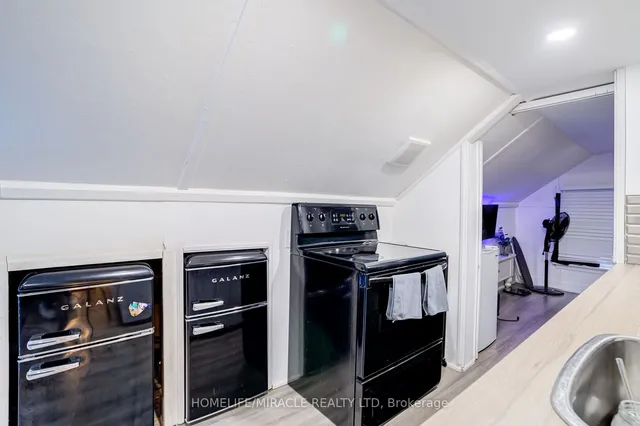 Additional property image - 8 Mill St