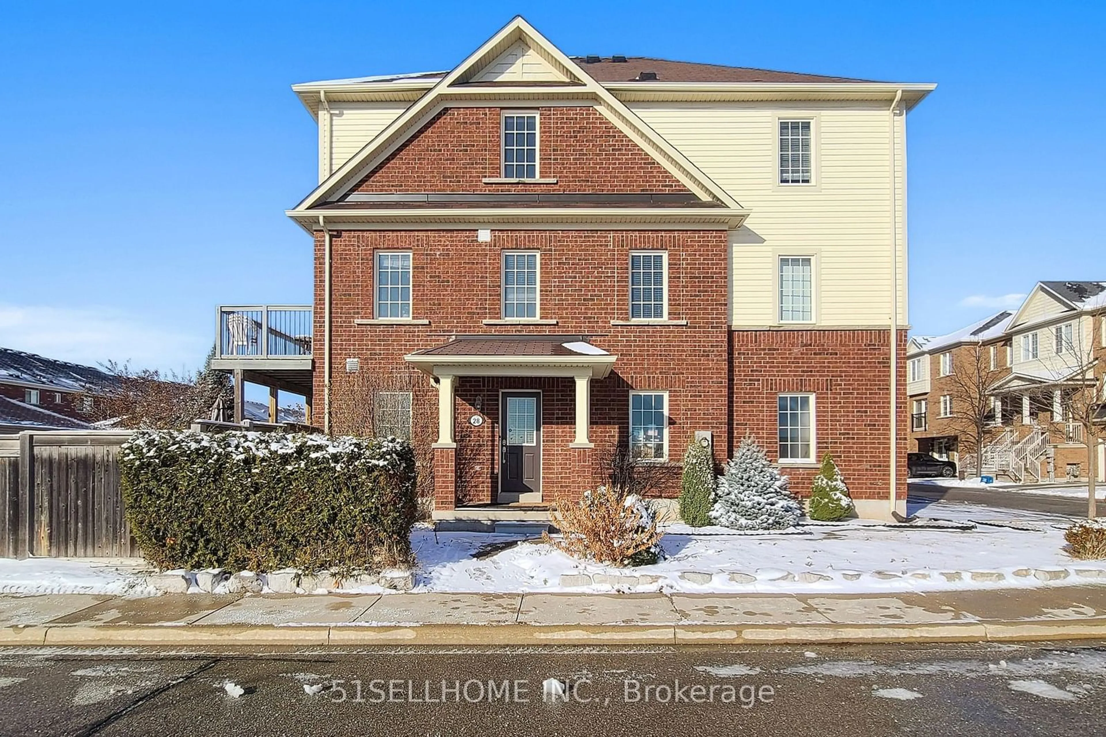 Home with brick exterior material, street for 2186 Fiddlers Way #28, Oakville Ontario L6M 0L5