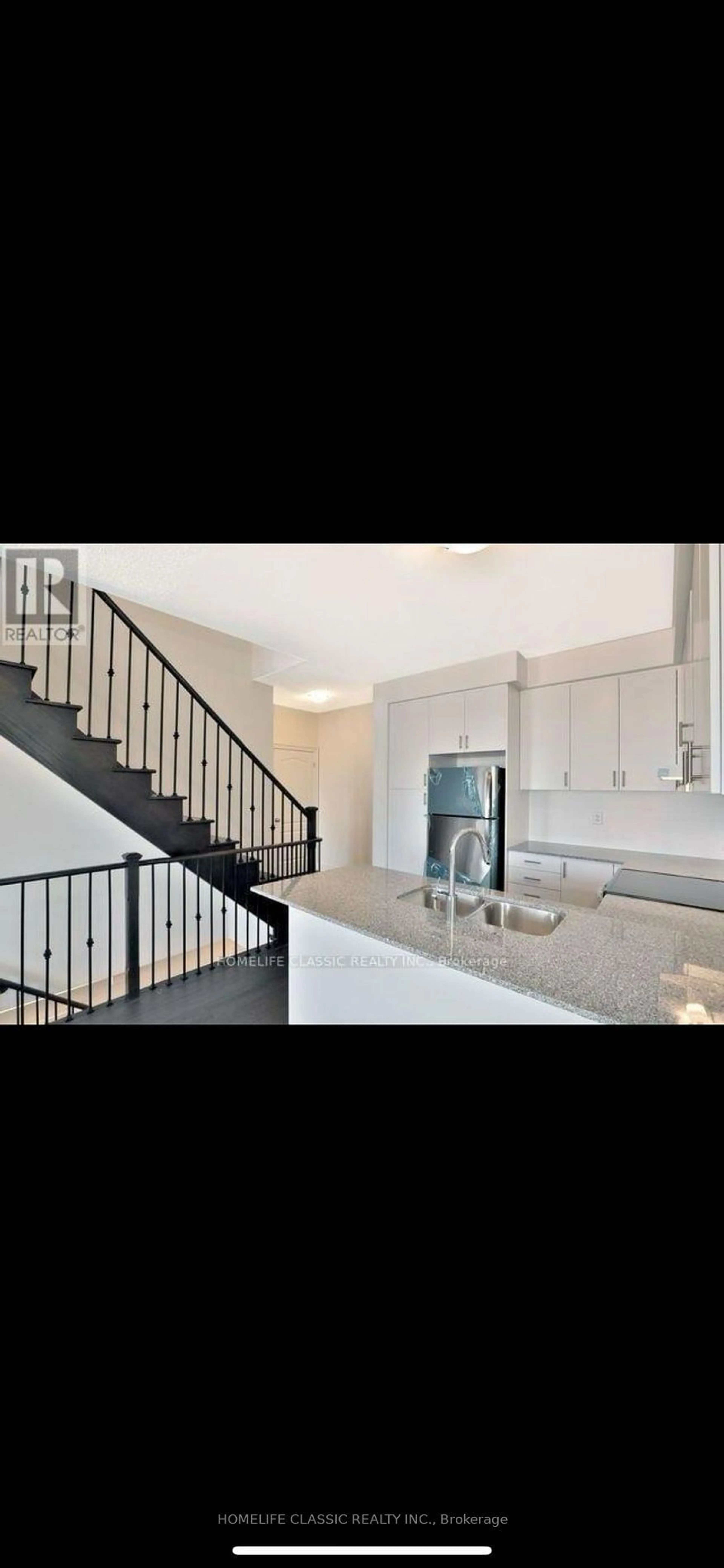 Open concept kitchen, unknown for 1429 Clarriage Crt, Milton Ontario L9E 1J4