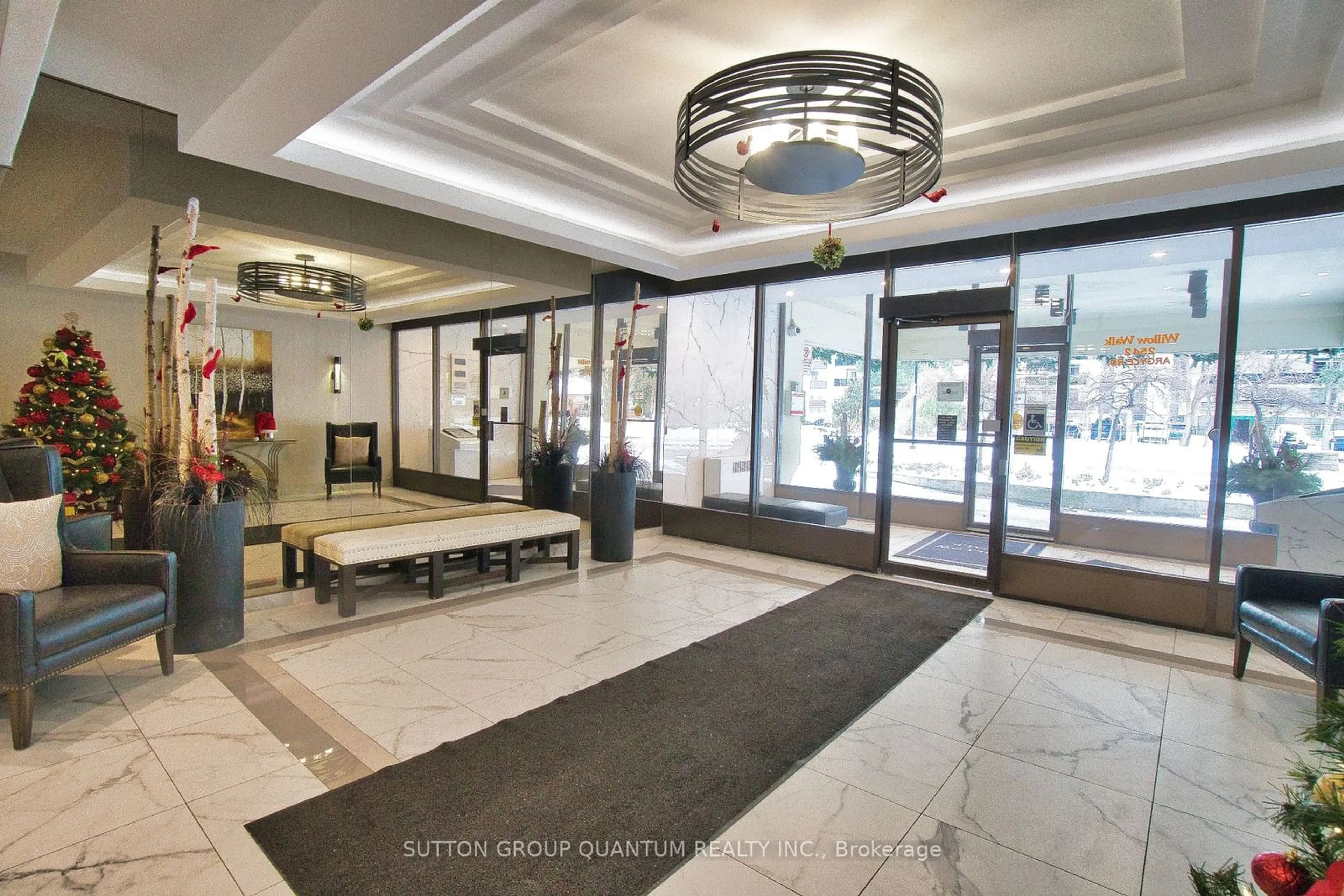 Lobby for 2542 Argyle Rd #705, Mississauga Ontario L5B 2H5