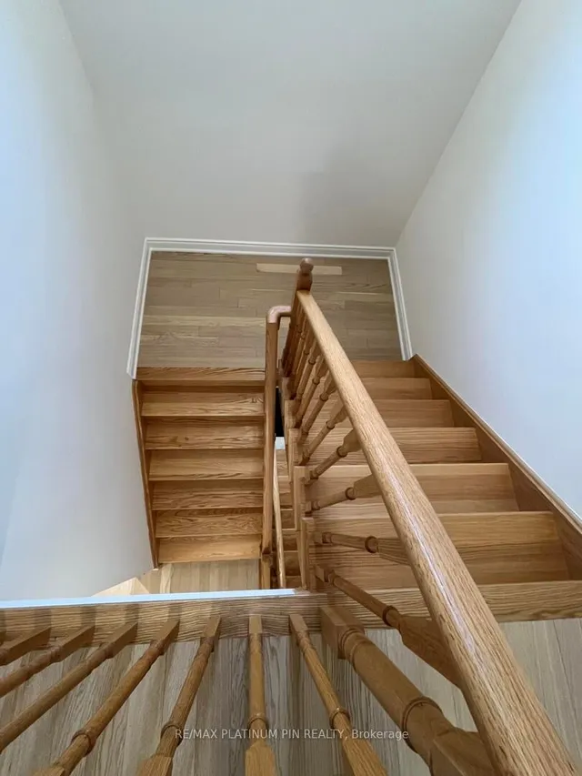 Additional property image - 2577 Islington Ave
