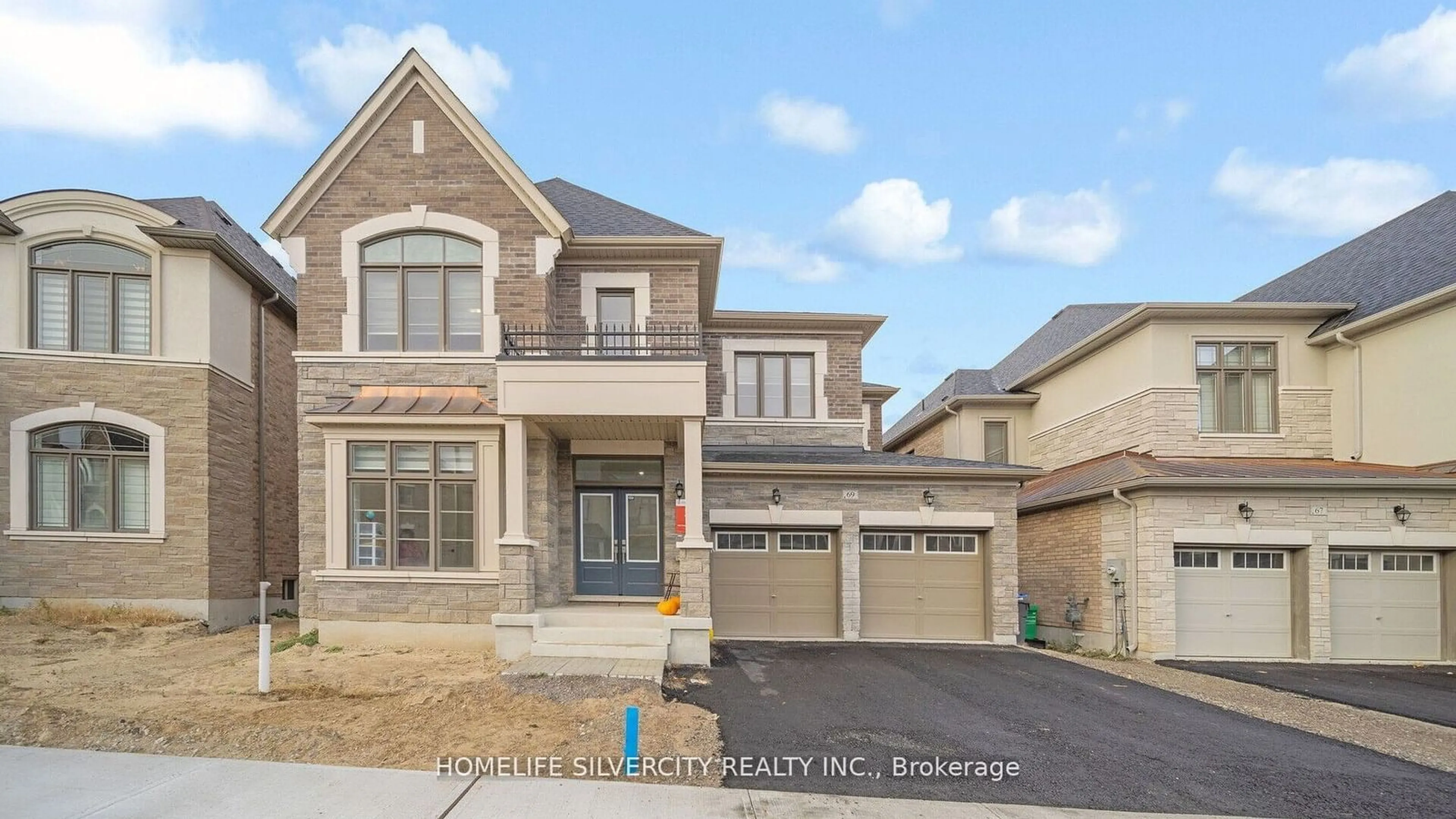 Home with brick exterior material, street for 69 Raspberry Rdg Ave, Caledon Ontario L7C 1R5