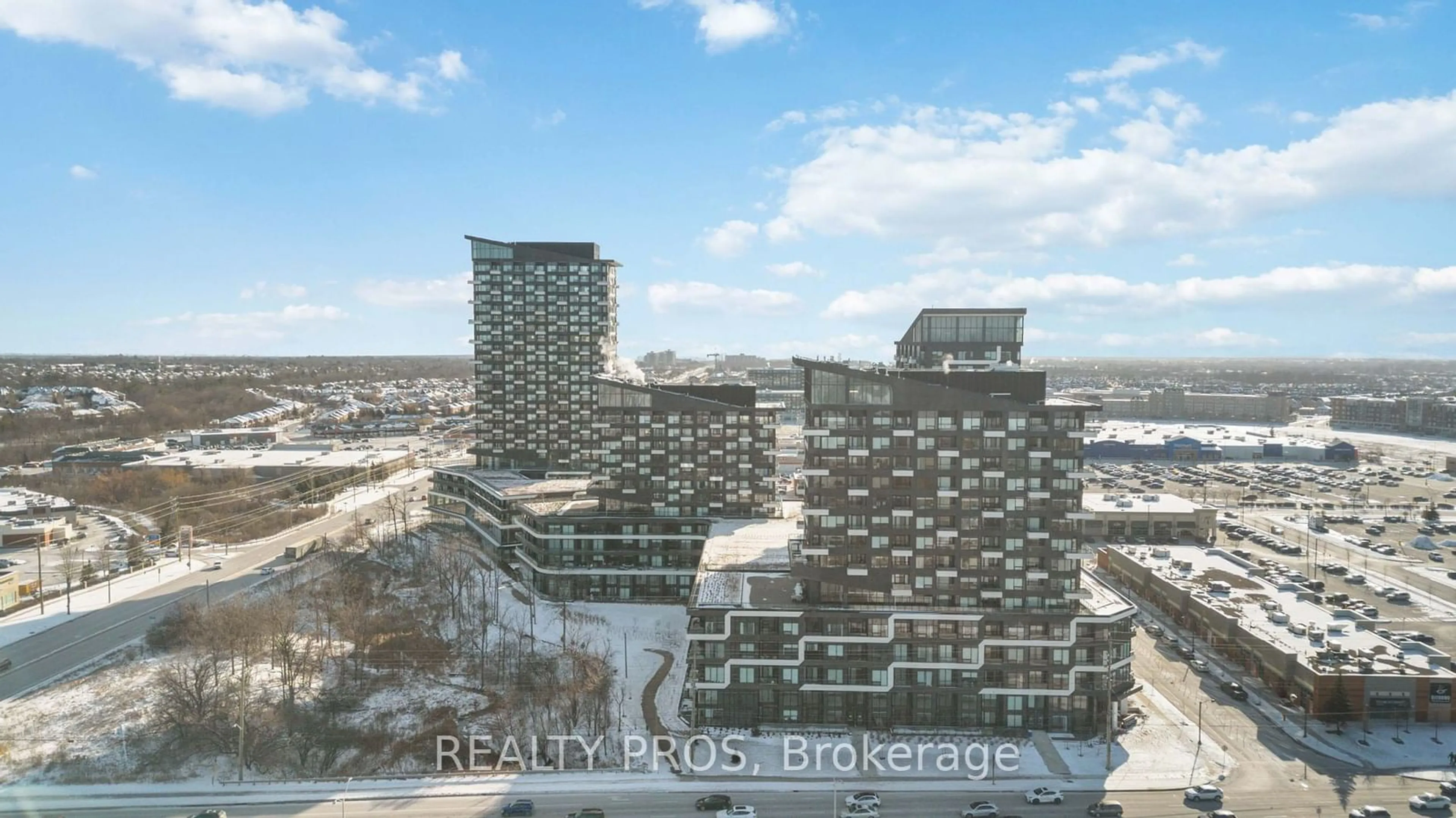 Blurry image for 2489 TAUNTON Rd #421, Oakville Ontario L6H 3R9