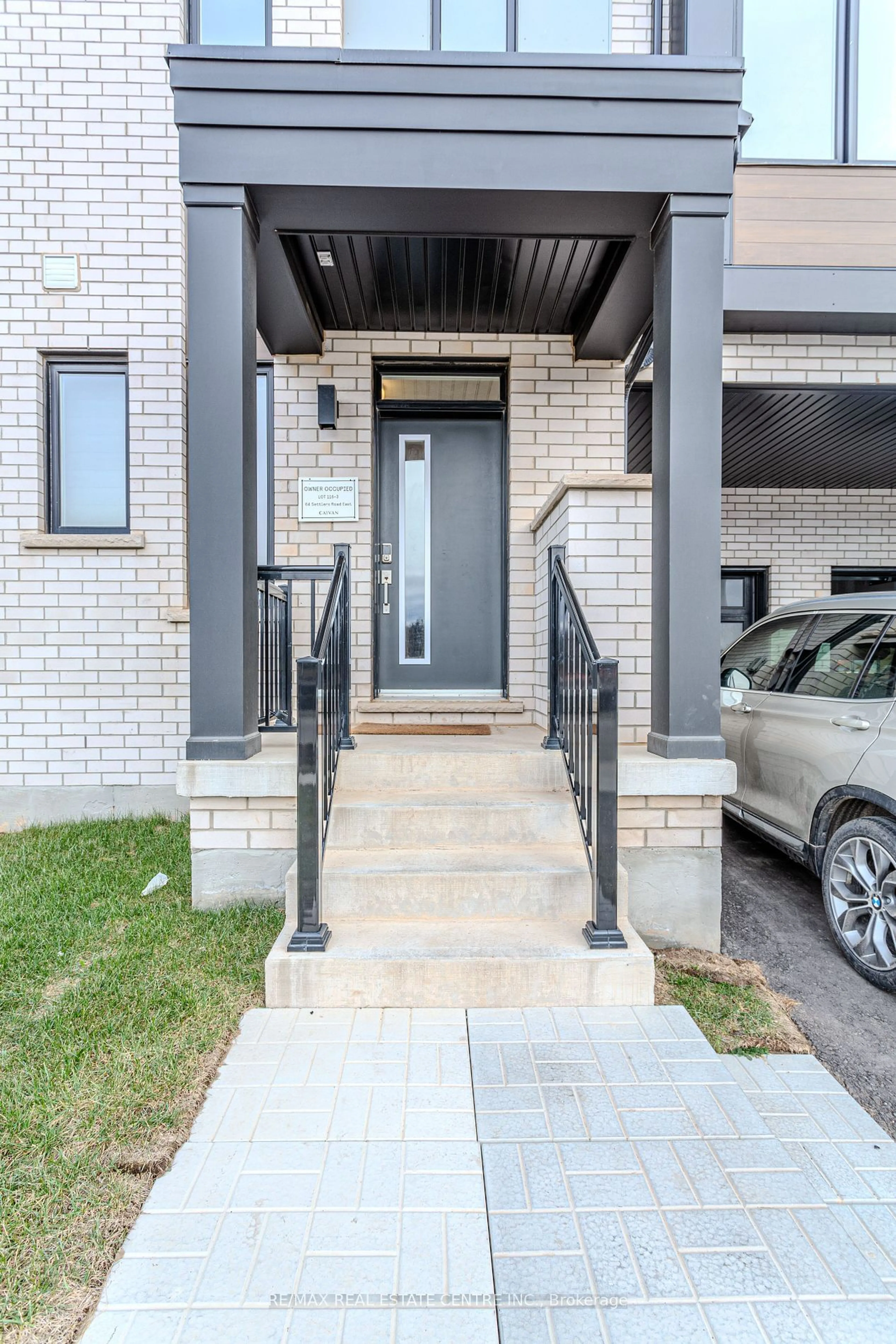 Unknown for 64 Settlers Rd, Oakville Ontario L6H 0Y8