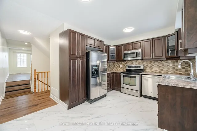 Additional property image - 10 Spadina Rd