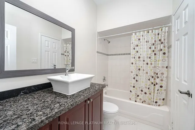 Additional property image - 10 Spadina Rd