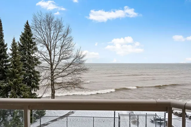 Additional property image - 2210 Lakeshore Rd Unit 202