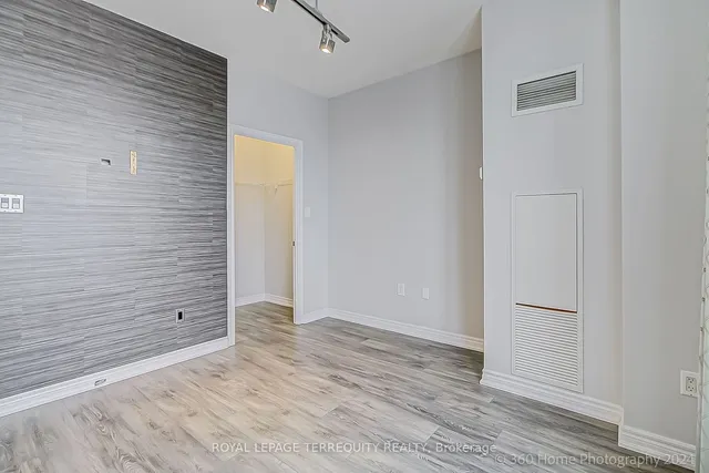 Additional property image - 2772 Keele St Unit 101