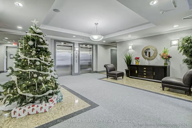 Additional property image - 2772 Keele St Unit 101