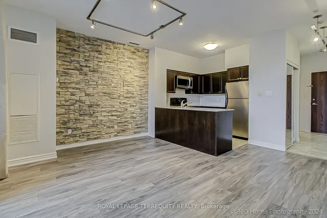 Additional property image - 2772 Keele St Unit 101