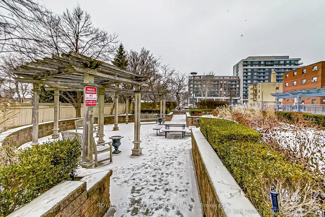 Additional property image - 2772 Keele St Unit 101