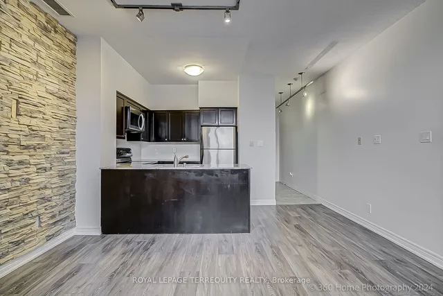 Additional property image - 2772 Keele St Unit 101