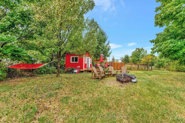 Additional property image - 3318 Dundas St