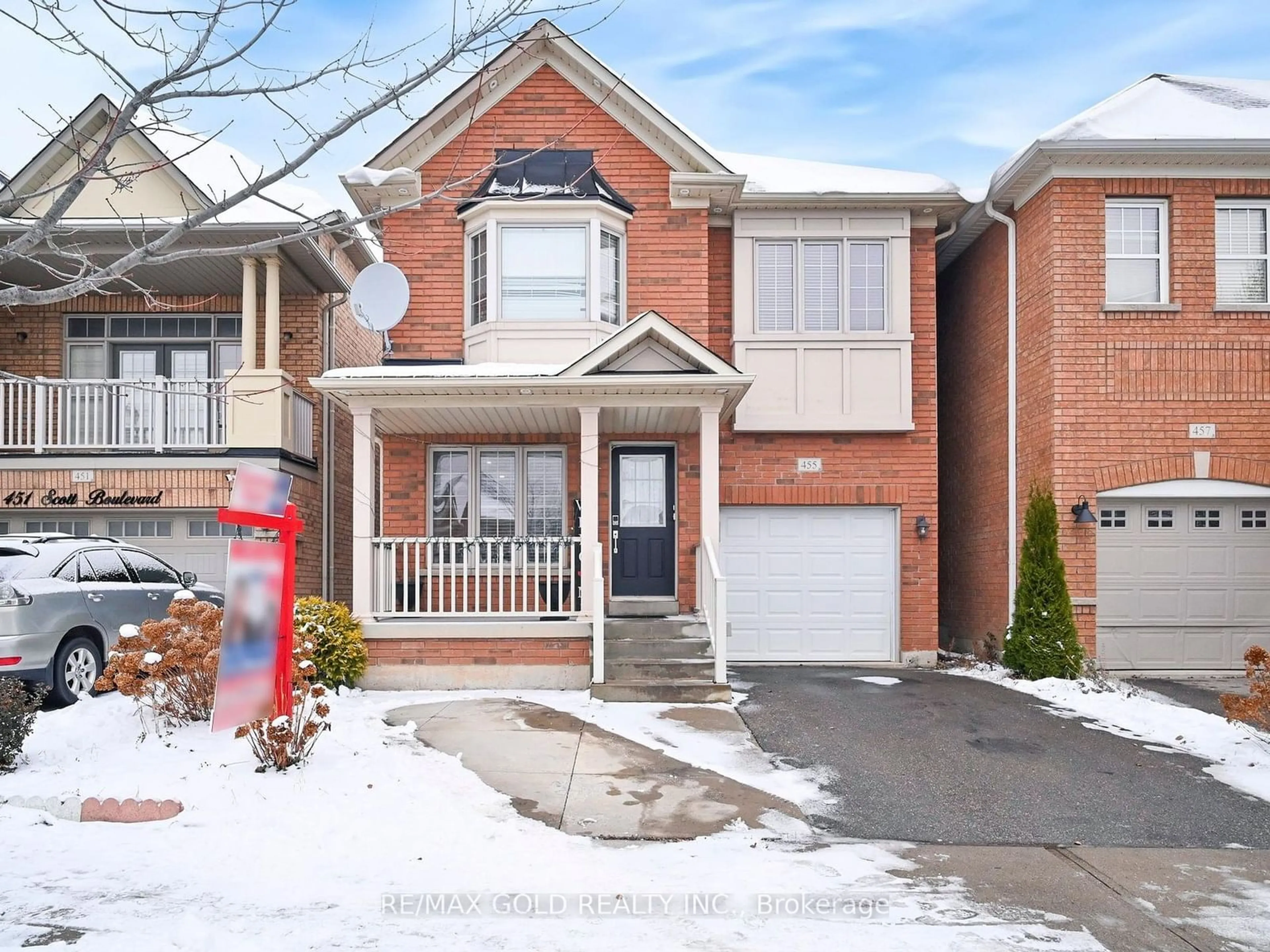 Home with brick exterior material, street for 455 Scott Blvd, Milton Ontario L9T 0V1