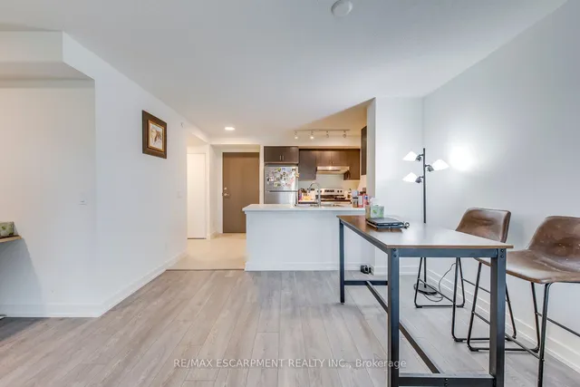 Additional property image - 10 Wilby Cres Unit 309