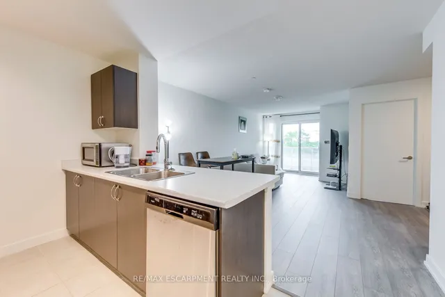 Additional property image - 10 Wilby Cres Unit 309