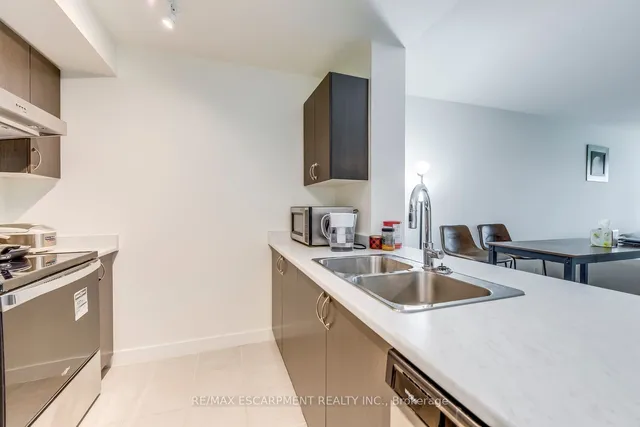Additional property image - 10 Wilby Cres Unit 309