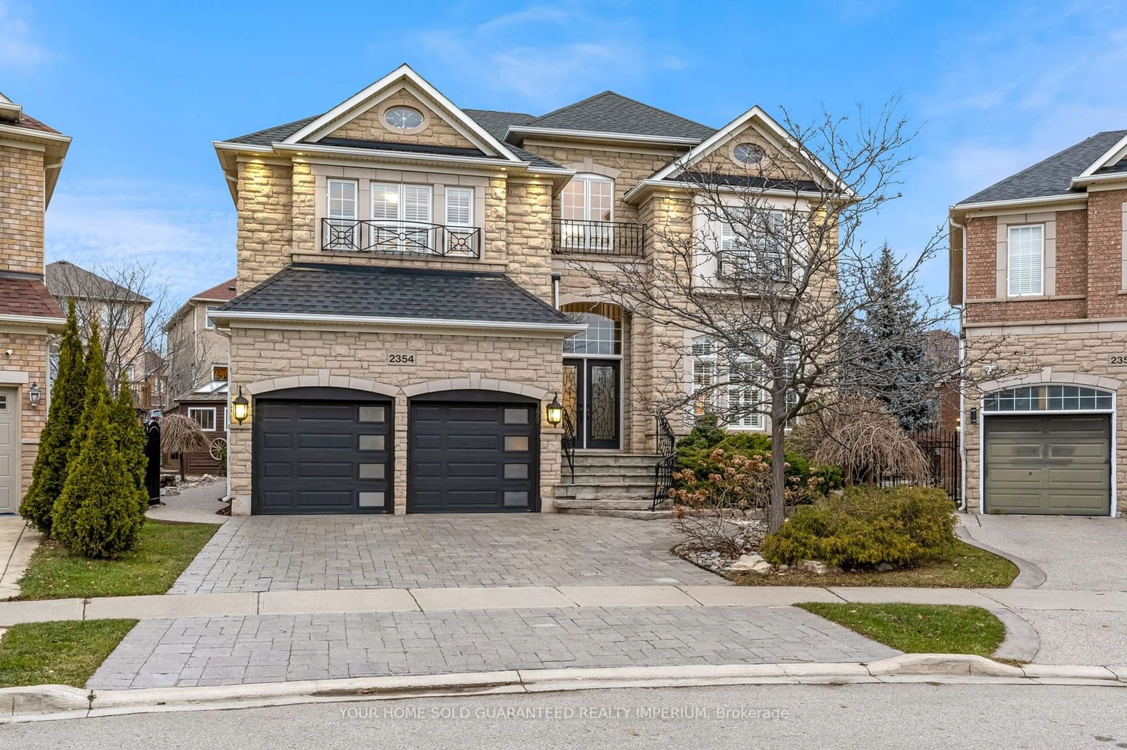 Home with brick exterior material, street for 2354 Salcome Dr, Oakville Ontario L6H 7N3