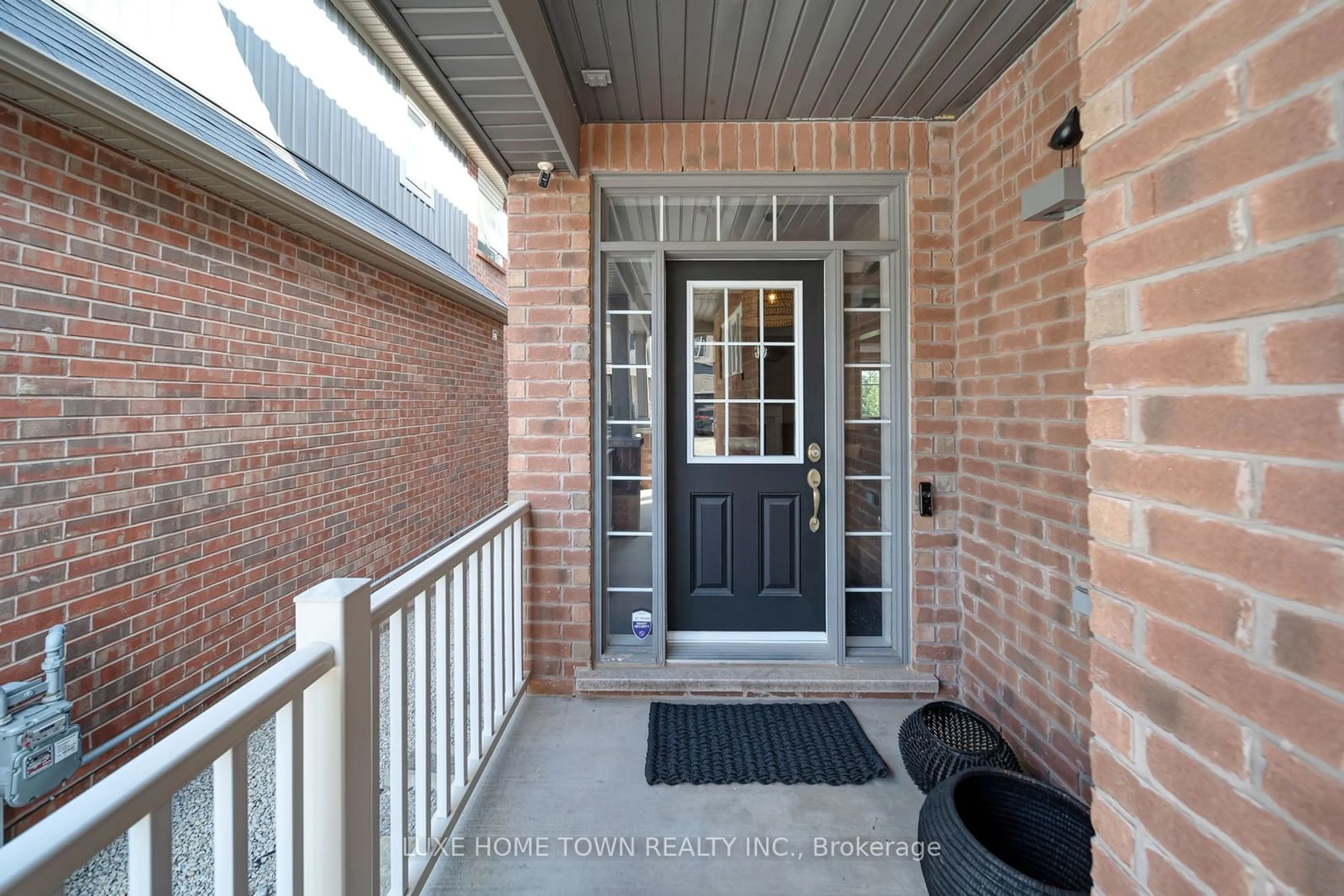 Indoor entryway for 383 Wettlaufer Terr, Milton Ontario L9T 7N4