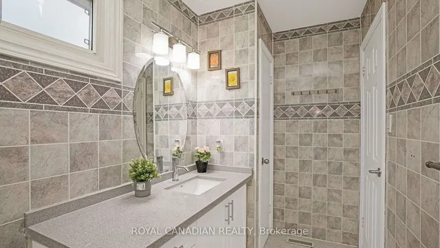 Additional property image - 18 Wabash Crt