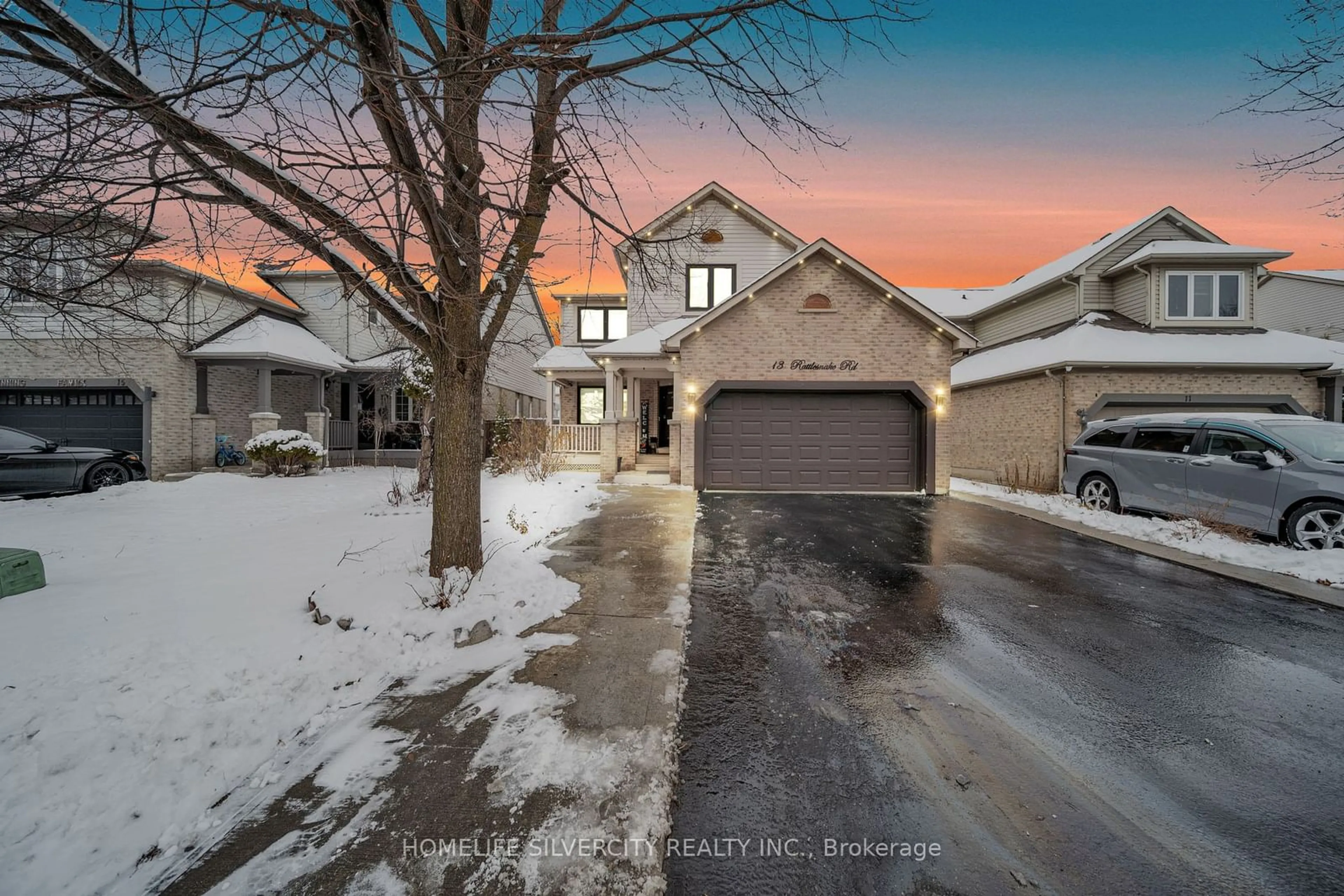 A pic from outside/outdoor area/front of a property/back of a property/a pic from drone, street for 13 Rattlesnake Rd, Brampton Ontario L6R 1P8