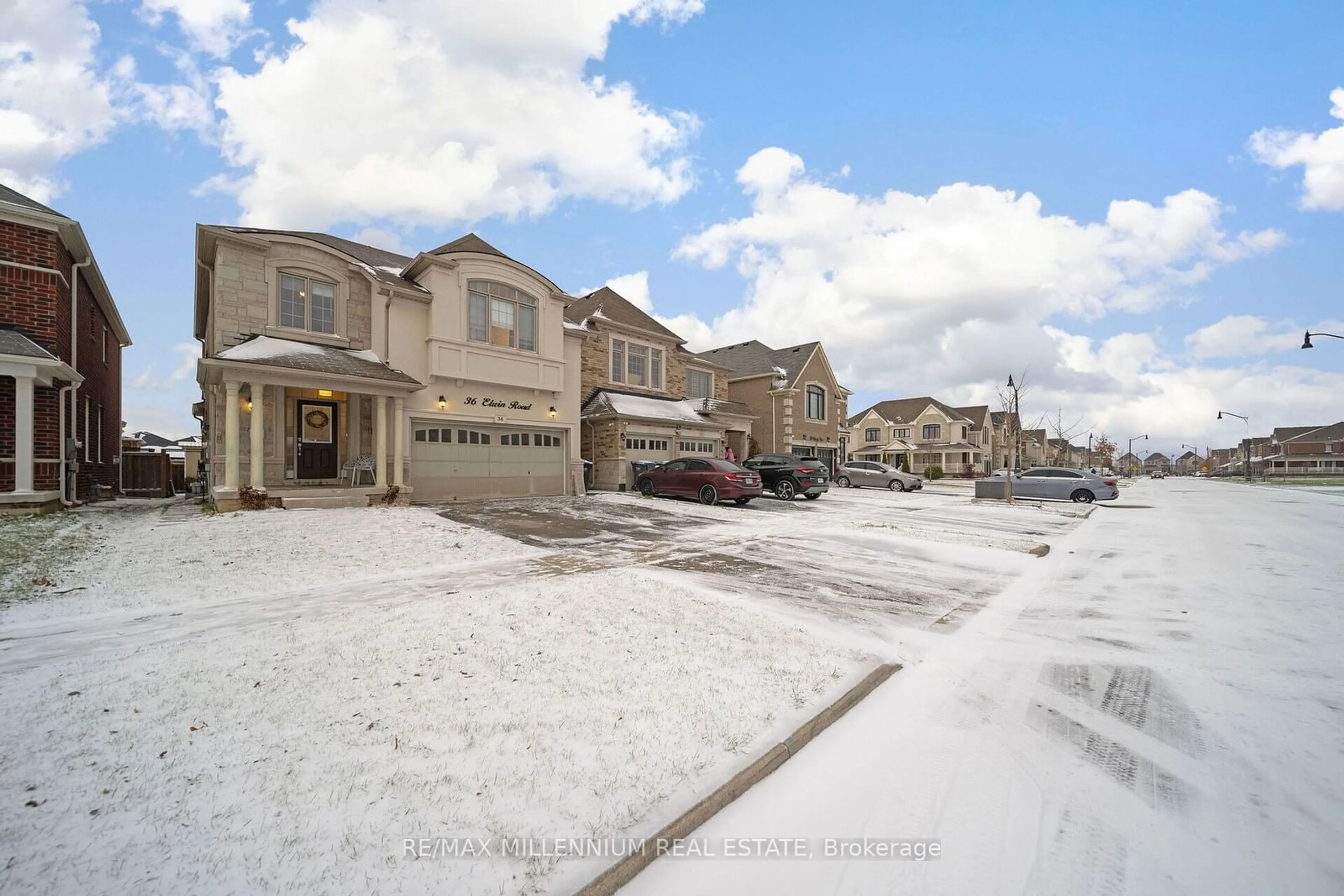 A pic from outside/outdoor area/front of a property/back of a property/a pic from drone, street for 36 Elwin Rd, Brampton Ontario L6X 0E4