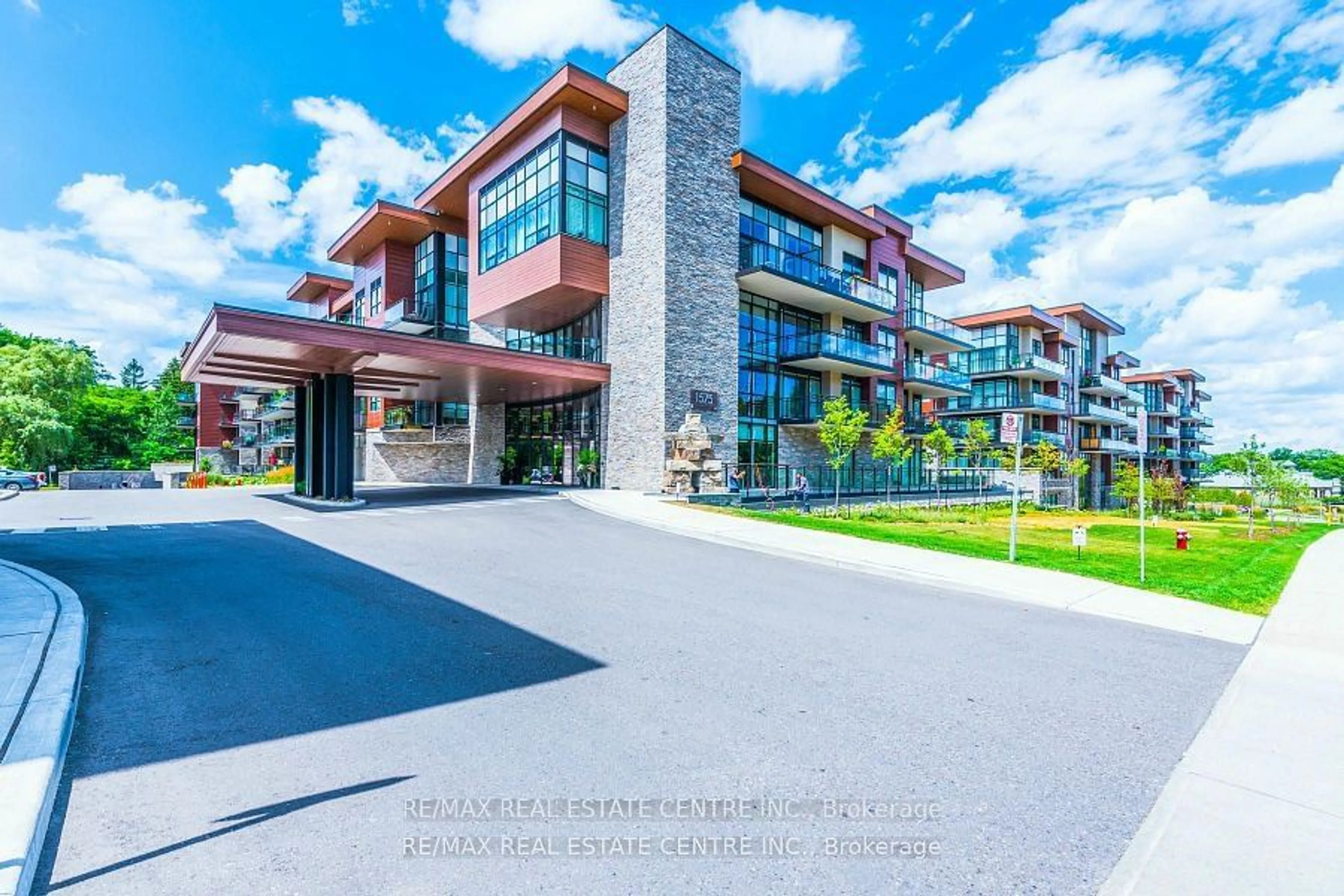 Patio, unknown for 1575 Lakeshore Rd #G28, Mississauga Ontario L5J 1J4