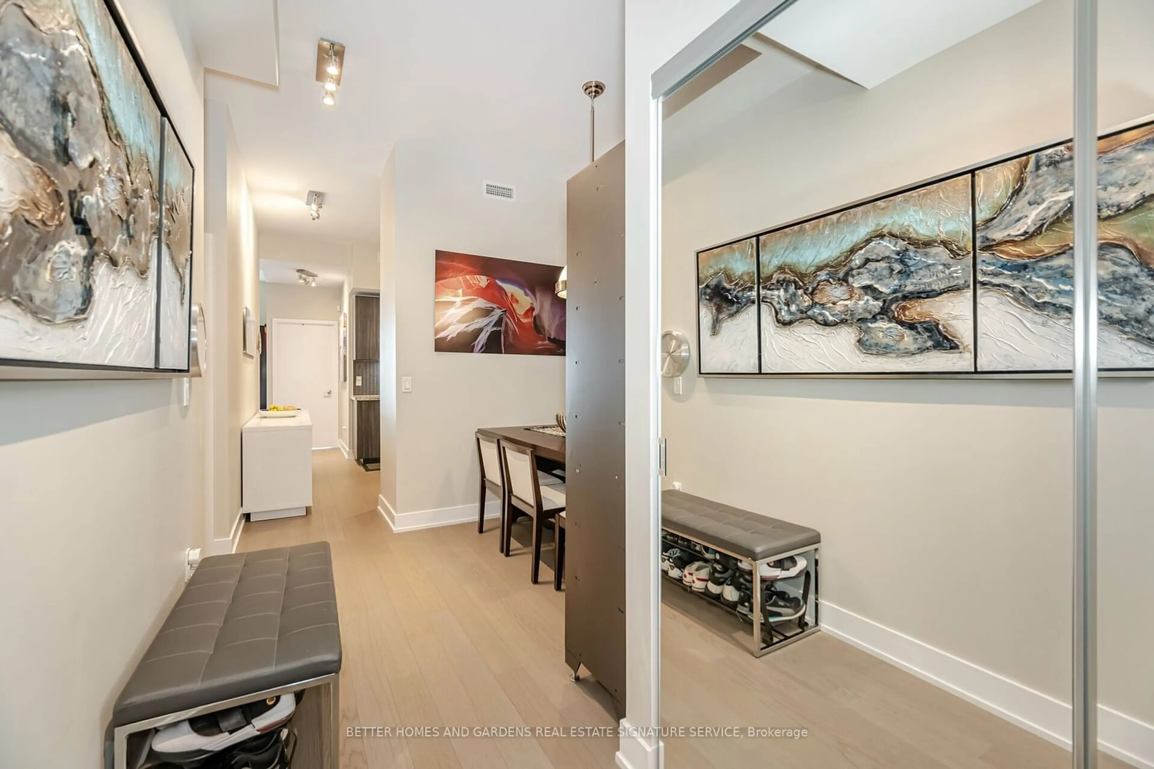 Indoor entryway for 20 Shore Breeze Dr #312, Toronto Ontario M8V 0C7