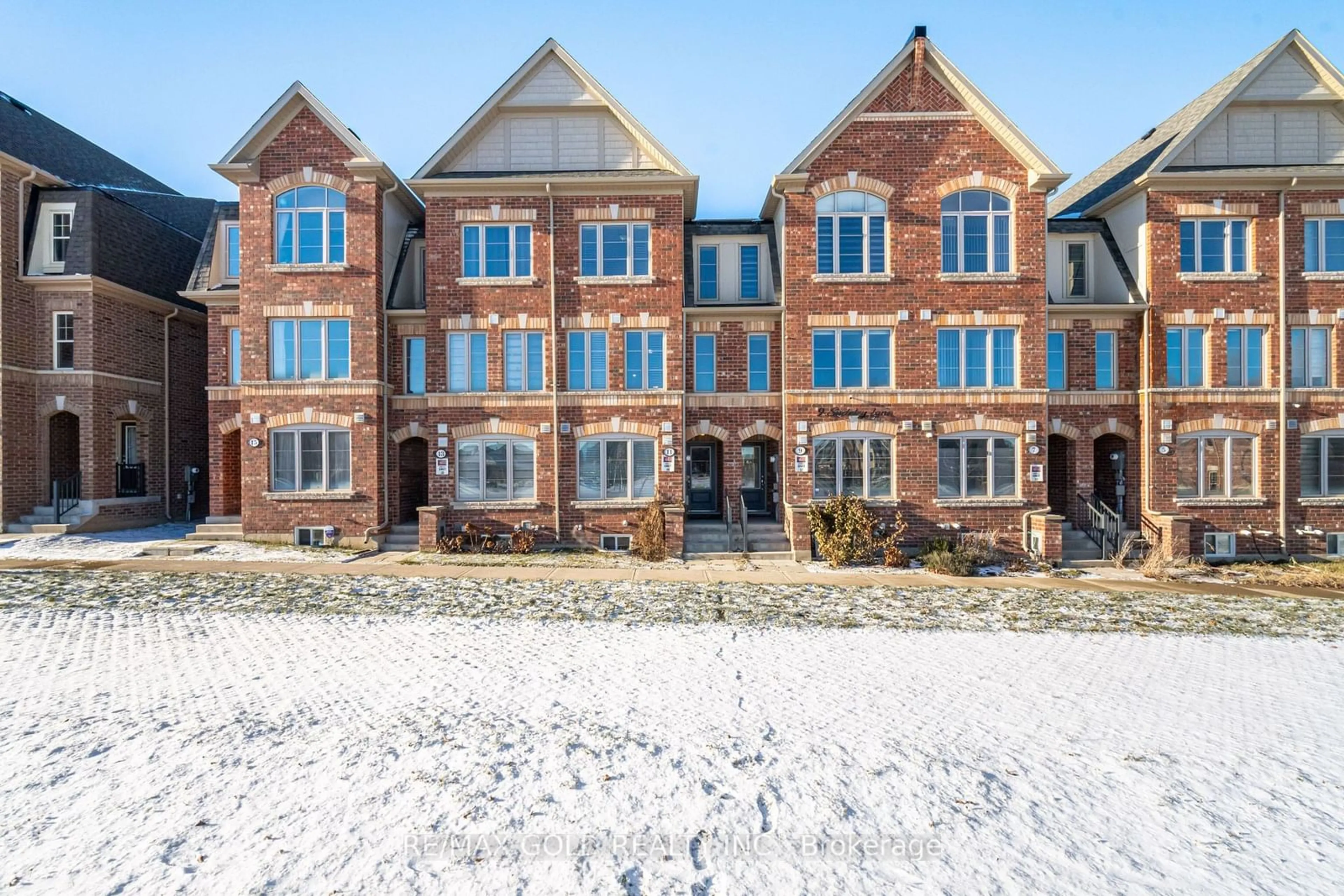 Home with brick exterior material, unknown for 11 Sudeley Lane, Brampton Ontario L7A 0B7