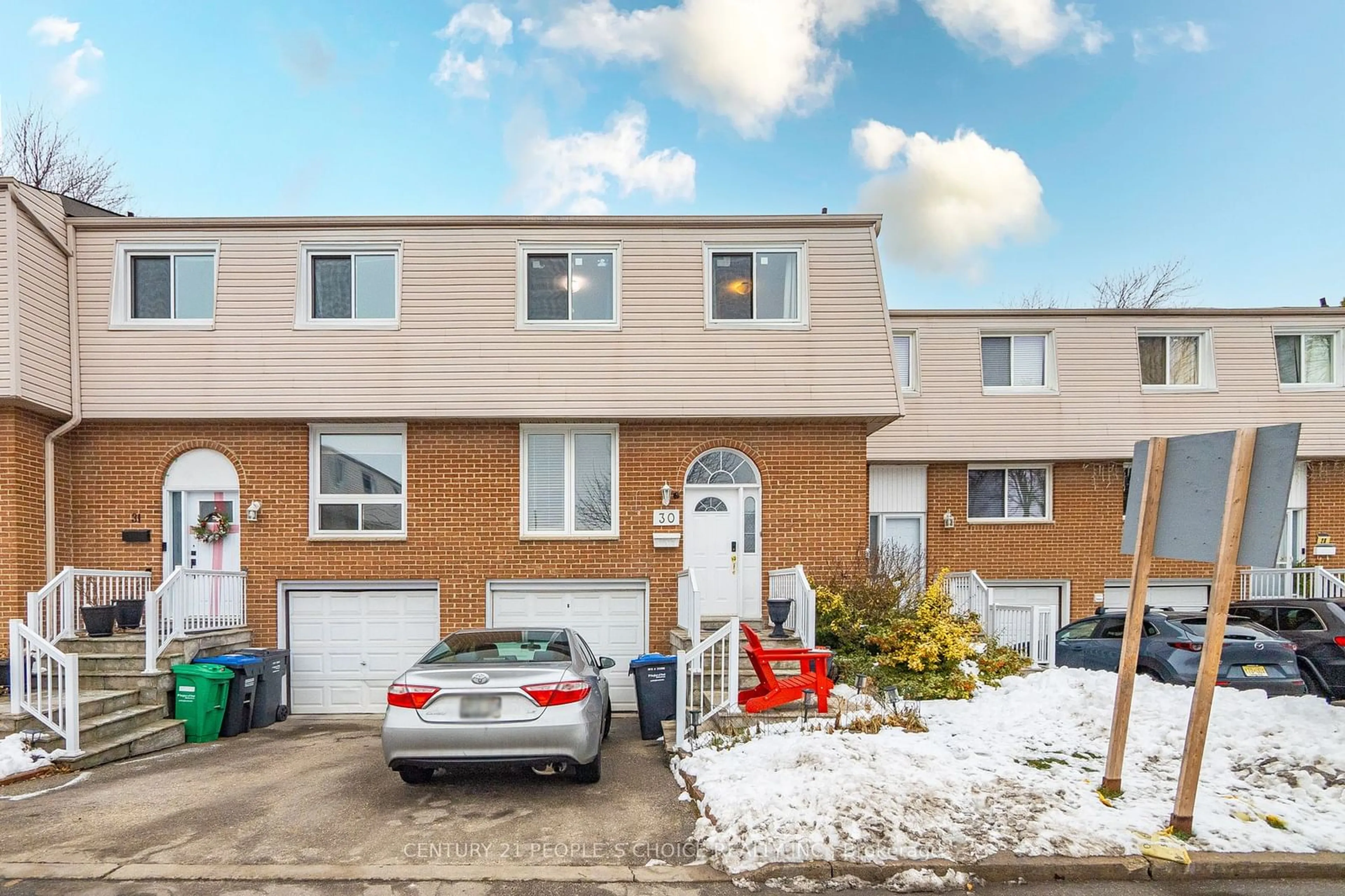 Unknown for 3525 Brandon Gate #30, Mississauga Ontario L4T 3M3