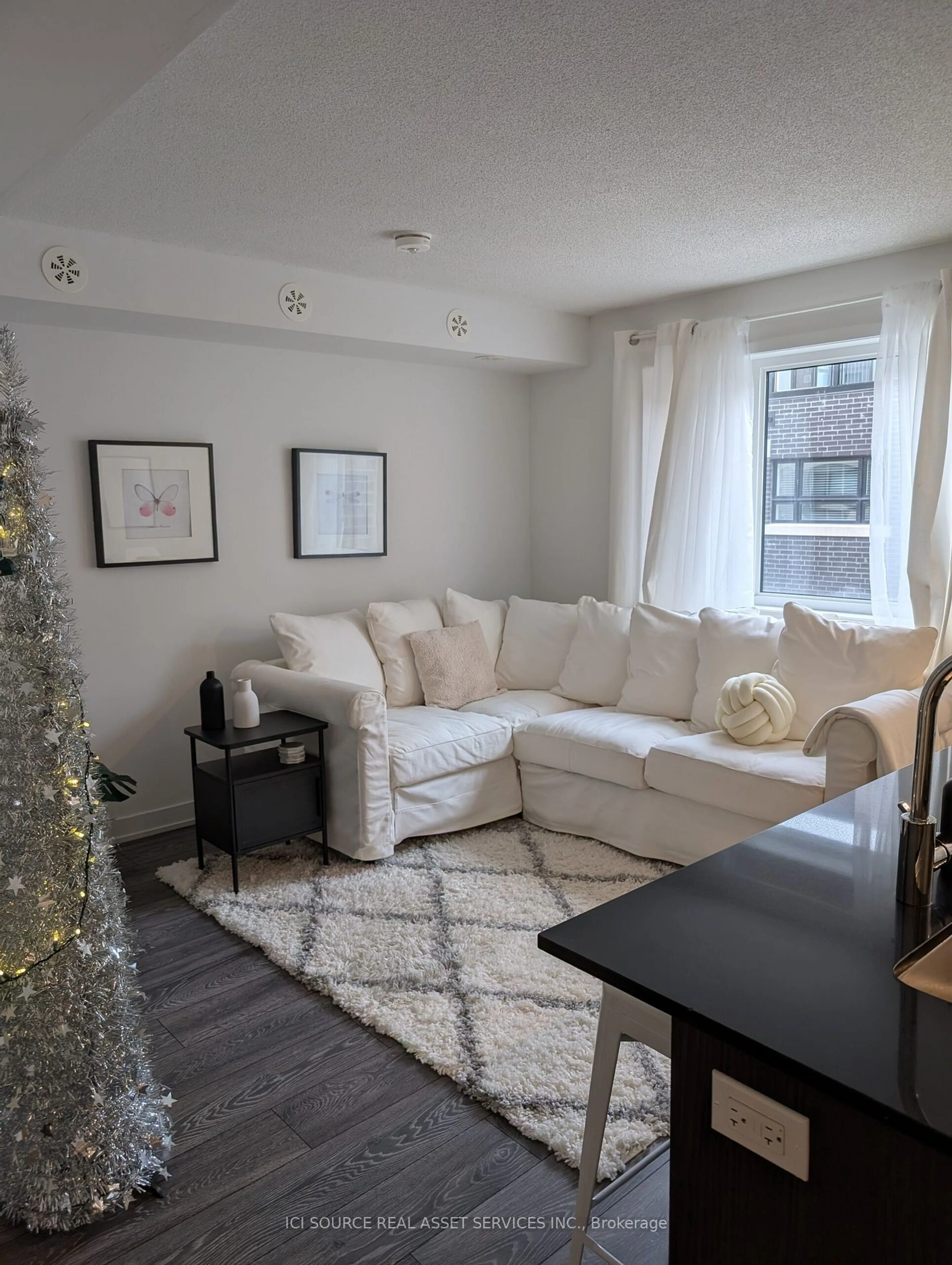 Living room with furniture, unknown for 1131 Cooke Blvd #712, Burlington Ontario L7T 0C3