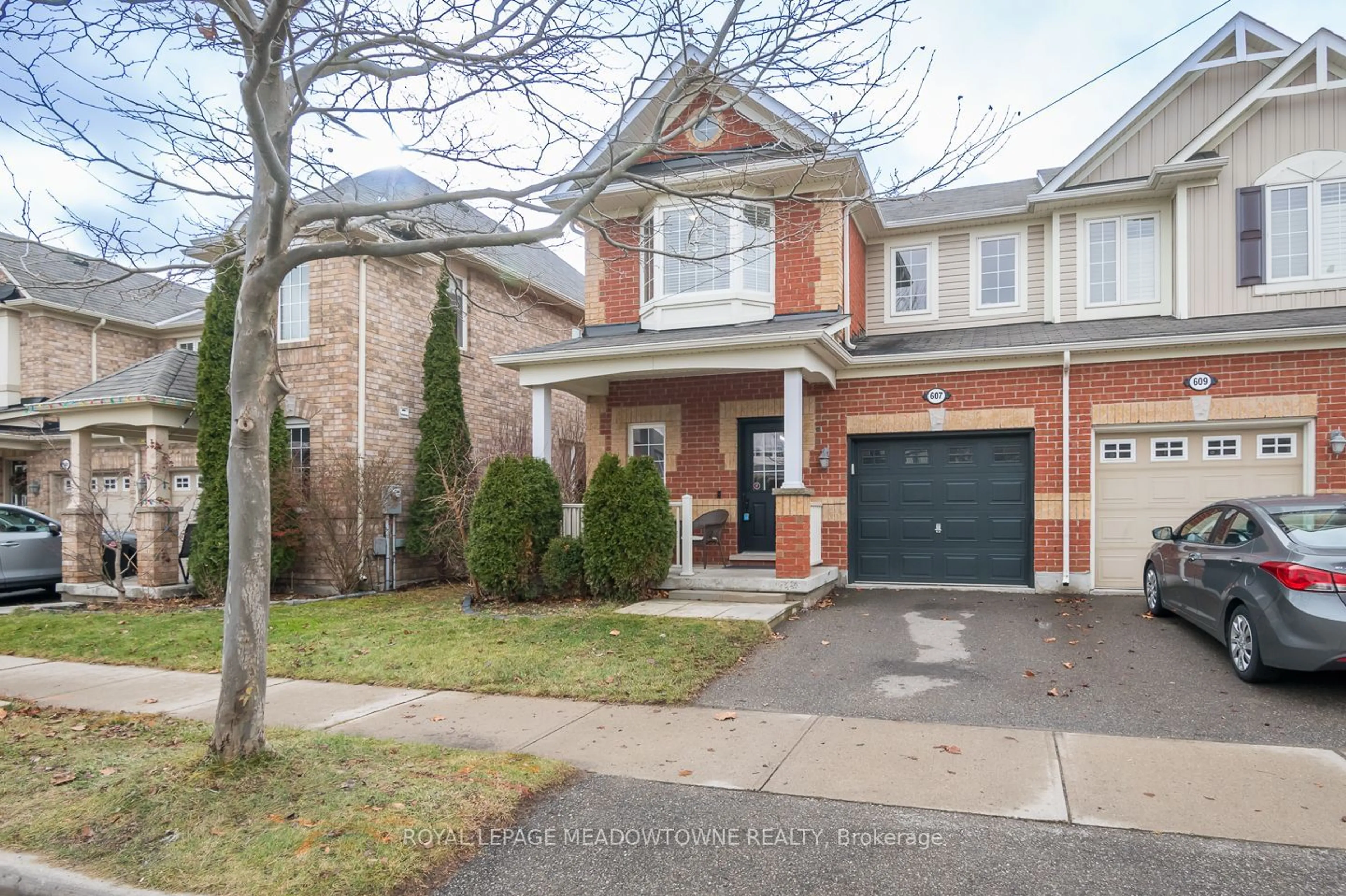 Home with brick exterior material, street for 607 Cargill Path, Milton Ontario L9T 7R6