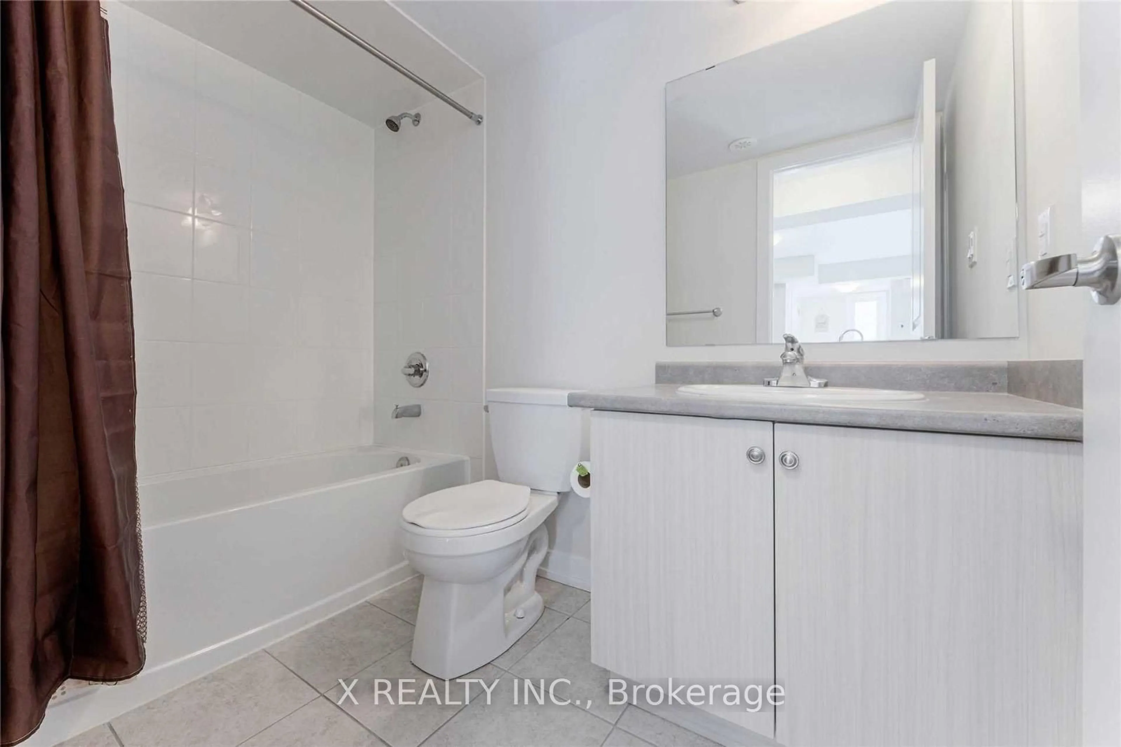 Standard bathroom, unknown for 2355 Sheppard Ave #205, Toronto Ontario M9M 0B5