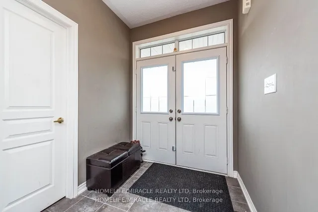 Additional property image - 30 Lloyd Cres