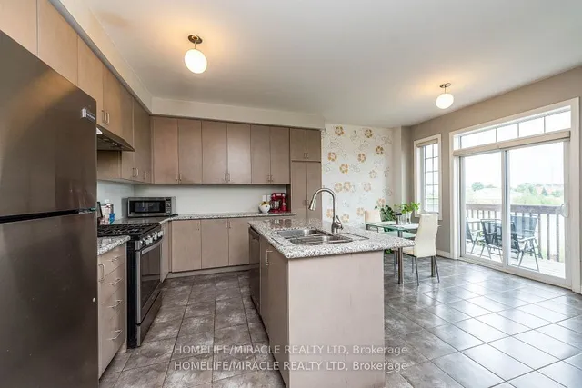 Additional property image - 30 Lloyd Cres