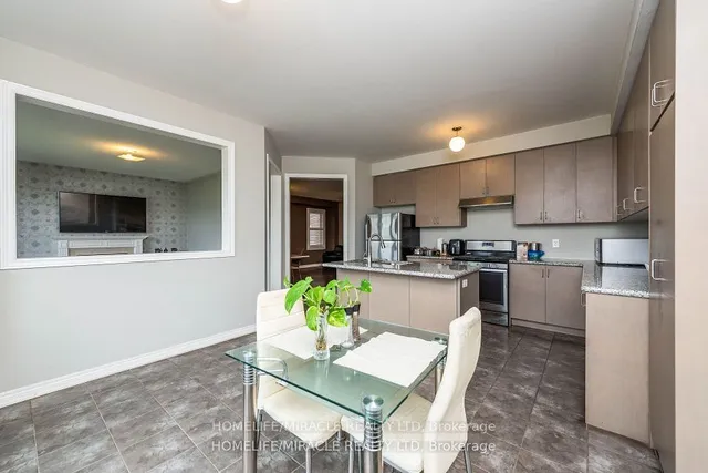 Additional property image - 30 Lloyd Cres