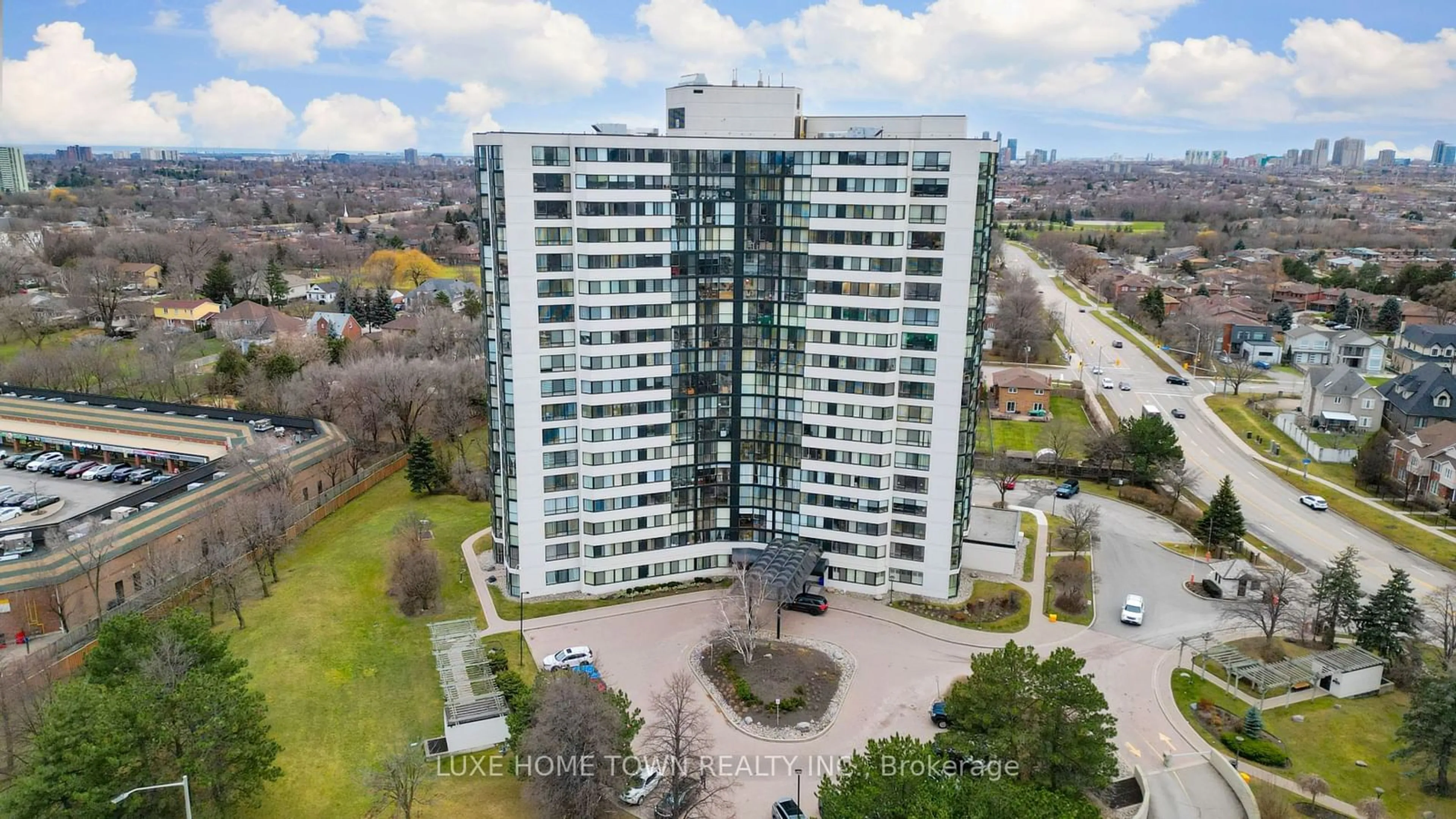 A pic from outside/outdoor area/front of a property/back of a property/a pic from drone, city buildings view from balcony for 1360 Rathburn Rd #Ph06, Mississauga Ontario L4W 4H4