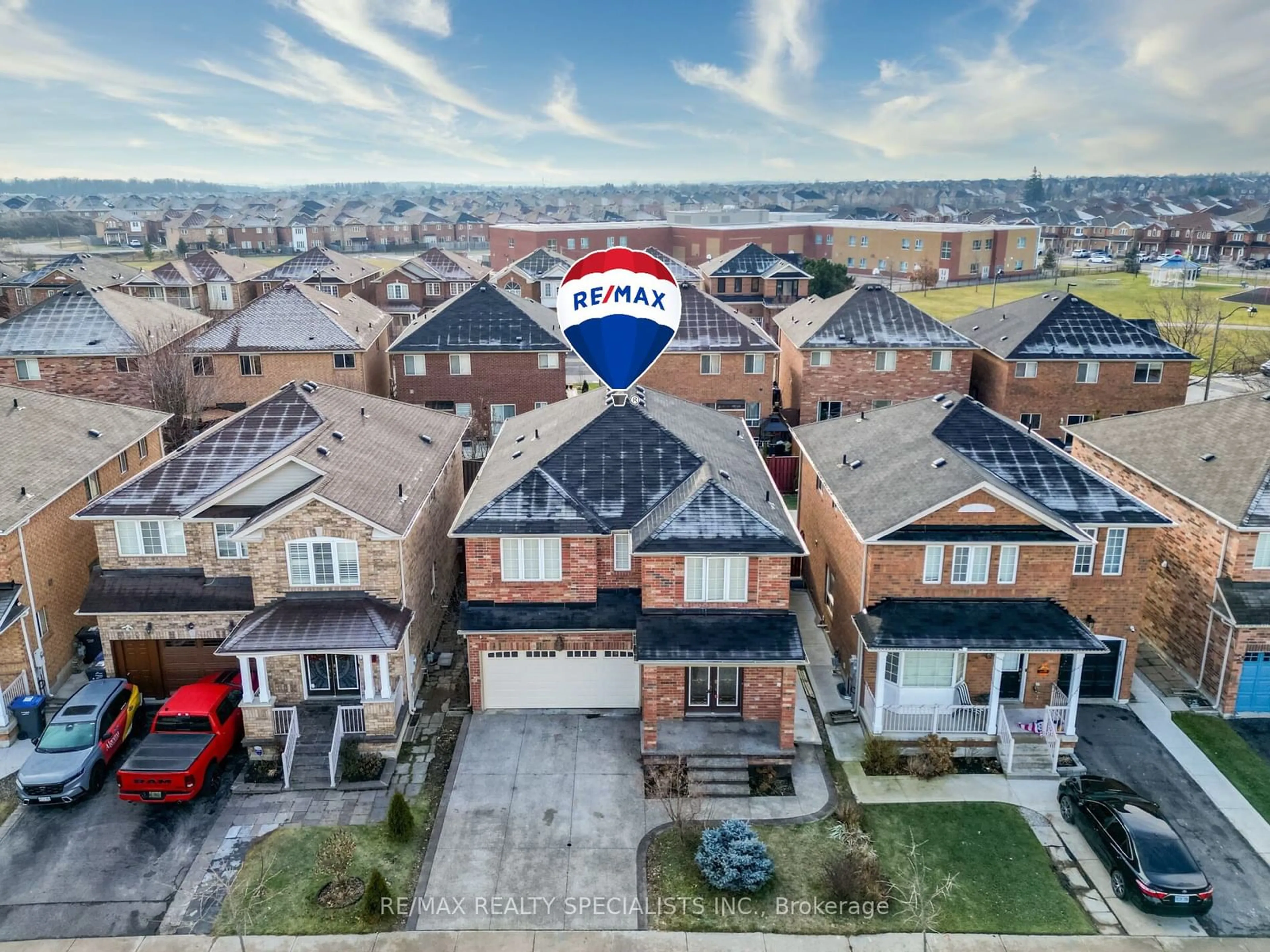 A pic from outside/outdoor area/front of a property/back of a property/a pic from drone, street for 11 Stillman Dr, Brampton Ontario L6X 0T2