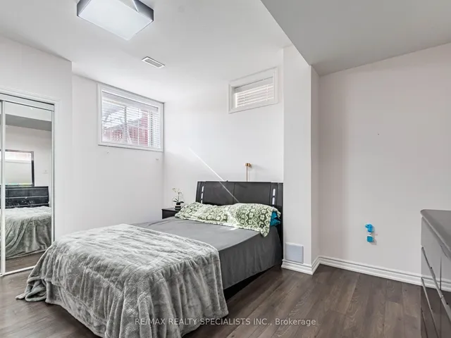 Additional property image - 18 Yarmouth St