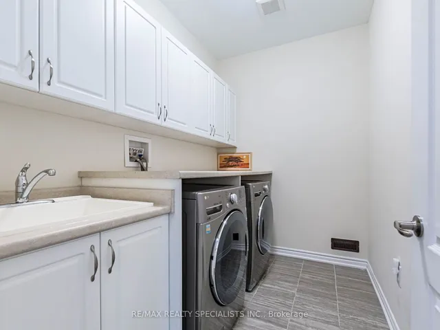 Additional property image - 18 Yarmouth St