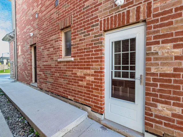 Additional property image - 18 Yarmouth St