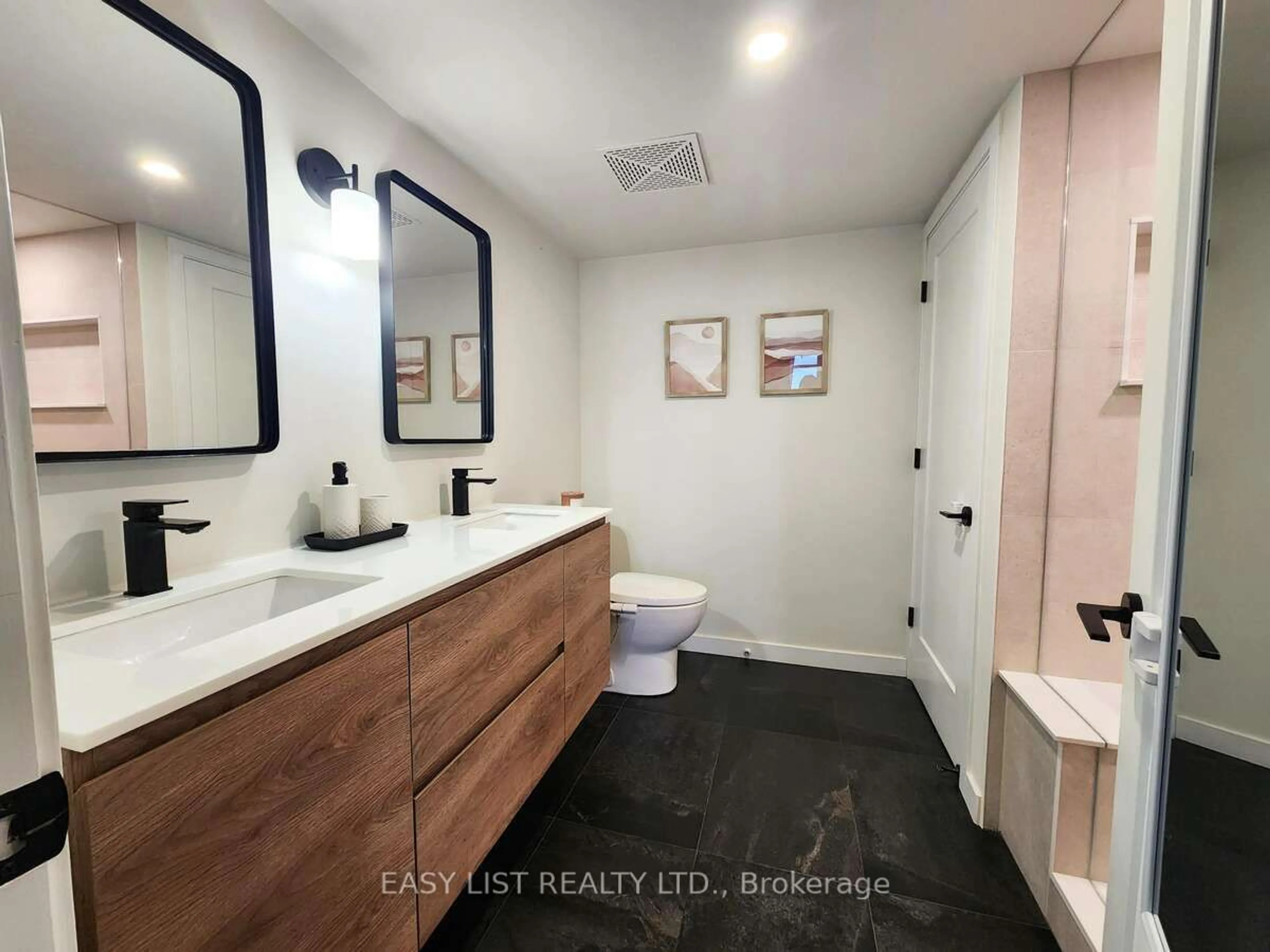 Contemporary bathroom, ceramic/tile floor for 185 Legion Rd #1805, Toronto Ontario M8Y 0A1