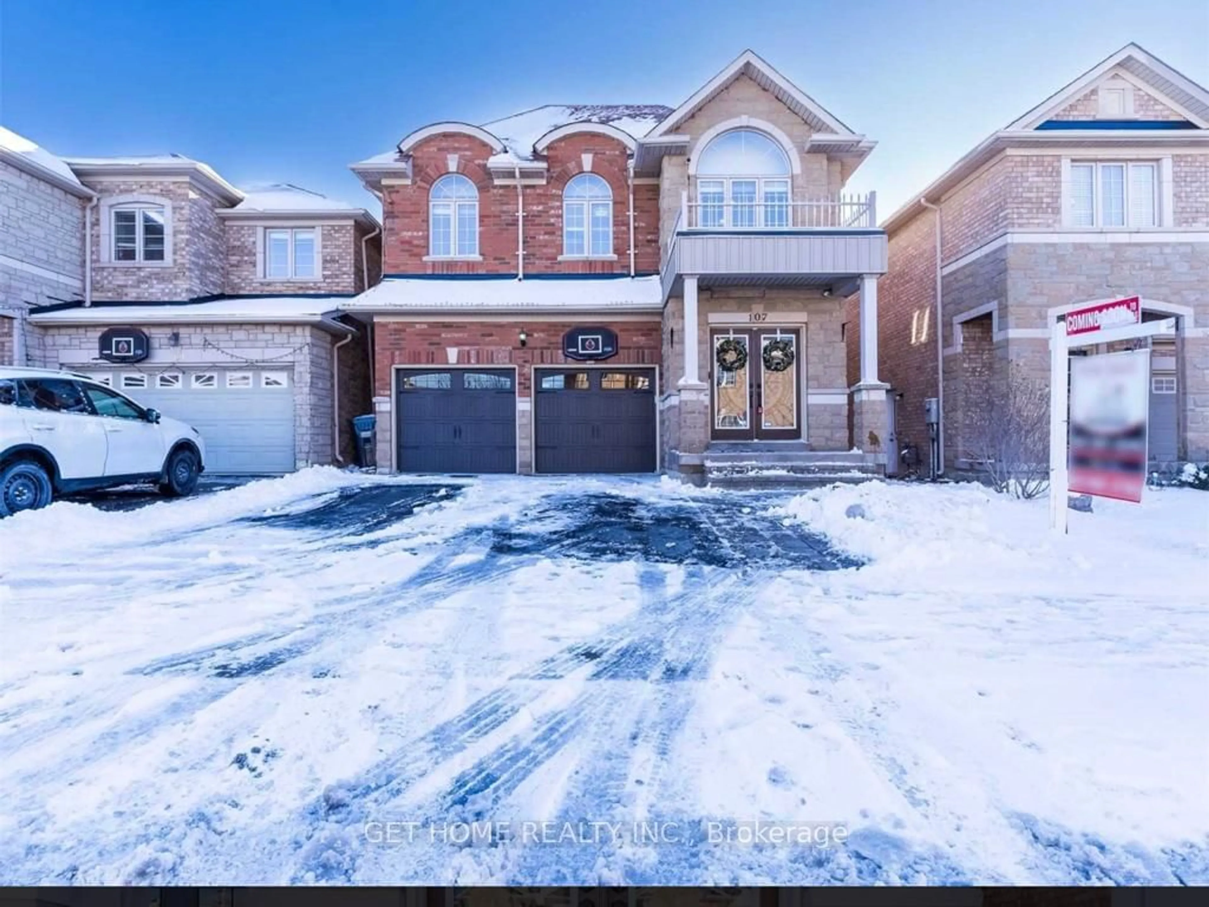 Home with brick exterior material, street for 107 Fandango Dr, Brampton Ontario L6X 0P8