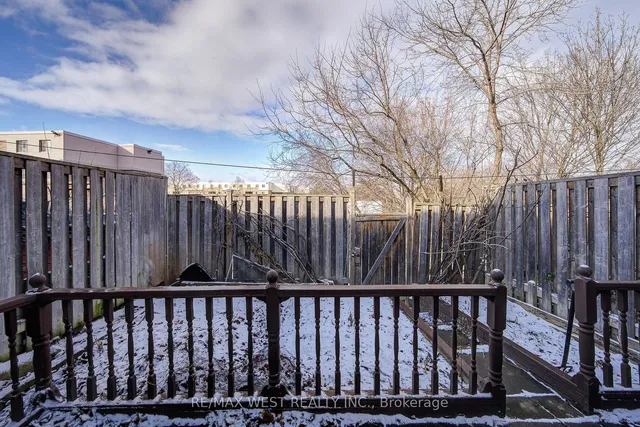 Additional property image - 7475 Goreway Dr Unit 18